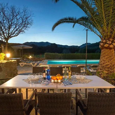 Villa Reus By Vintage Travel
