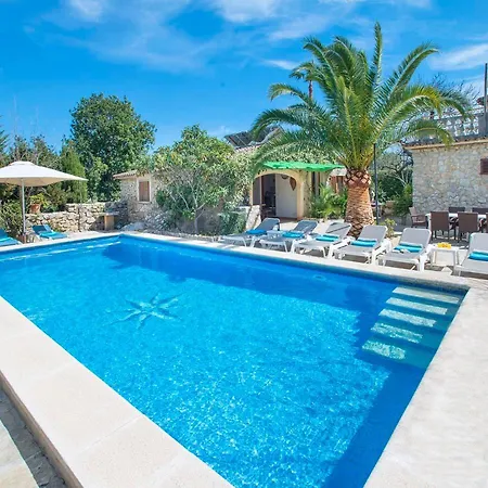 Reus By Vintage Travel *