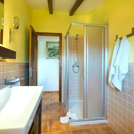 Reus By Vintage Travel Pollença