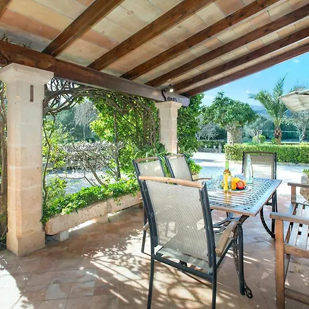 Villa Reus By Vintage Travel