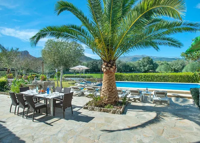 Villa Reus By Vintage Travel