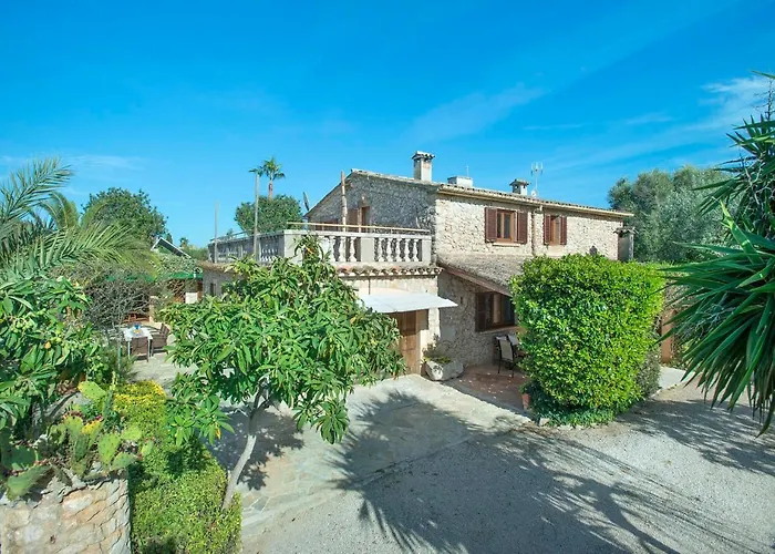 Villa Reus By Vintage Travel