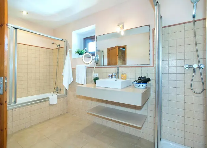 Reus By Vintage Travel