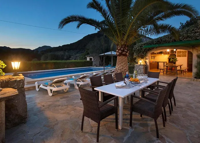 Villa Reus By Vintage Travel *