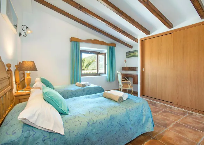 Villa Reus By Vintage Travel *