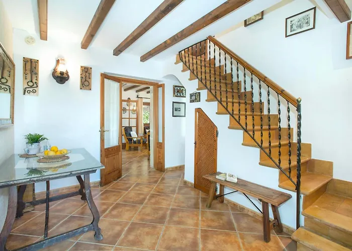 Reus By Vintage Travel Pollensa